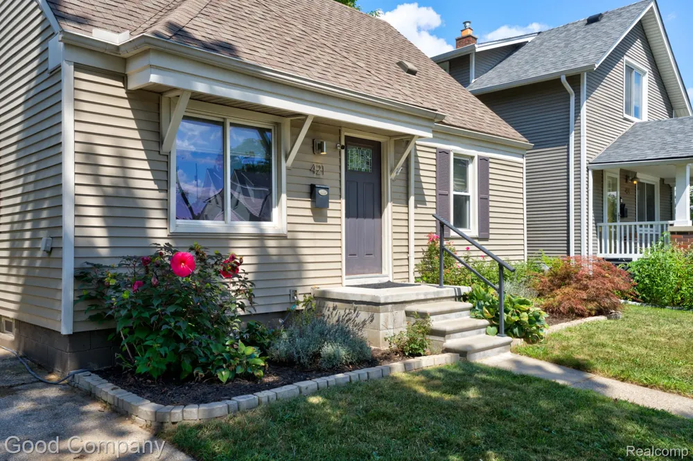 421 Channing Street Ferndale City, MI 48220
