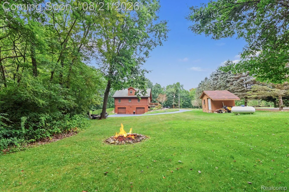 11412 Germany Road Tyrone Township, MI 48430