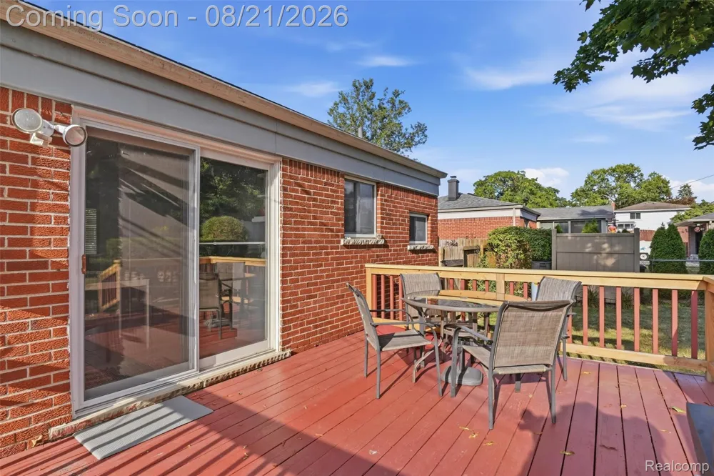 38477 Ann Arbor Trail Livonia City, MI 48150