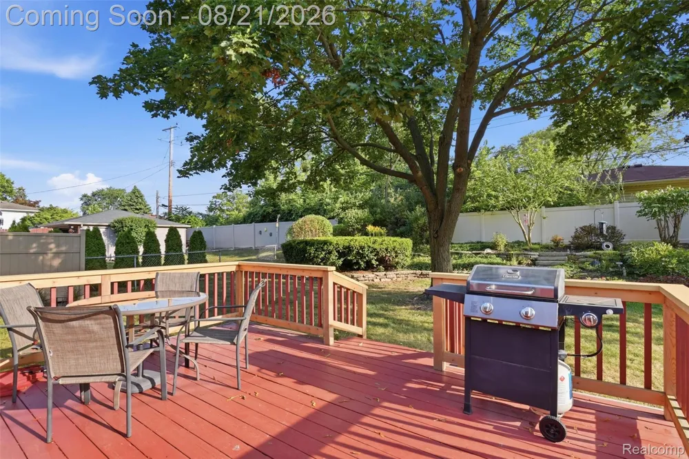 38477 Ann Arbor Trail Livonia City, MI 48150