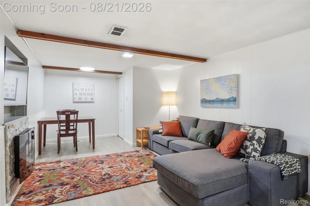 38477 Ann Arbor Trail Livonia City, MI 48150