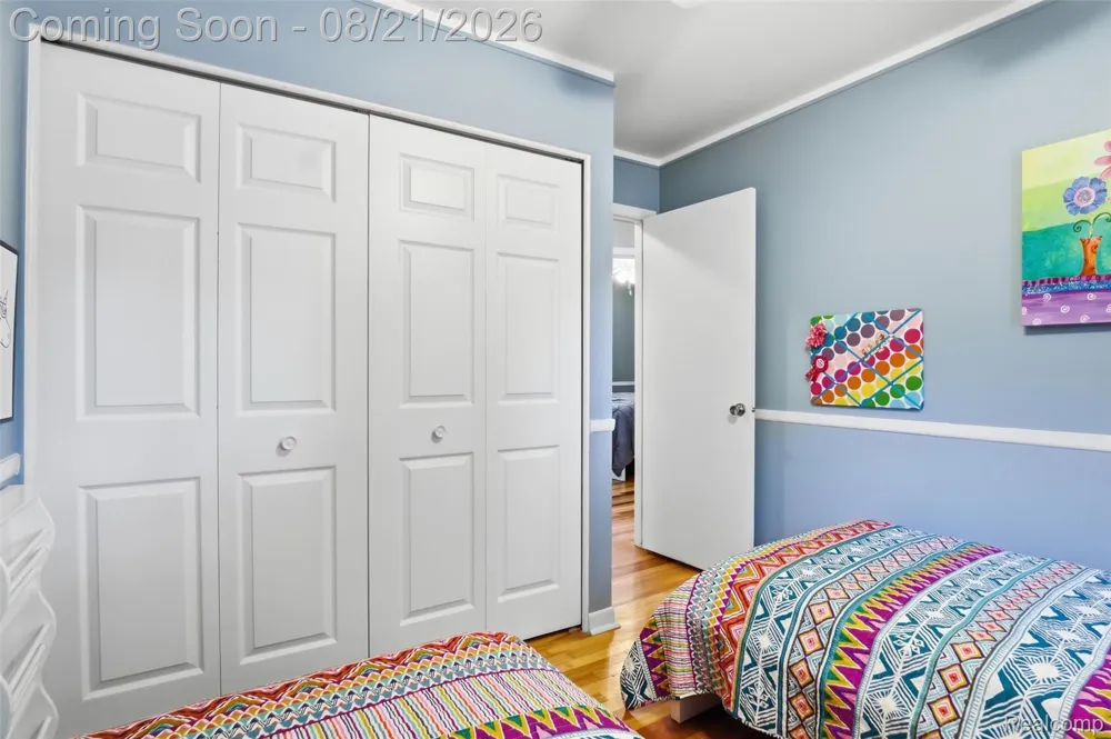38477 Ann Arbor Trail Livonia City, MI 48150
