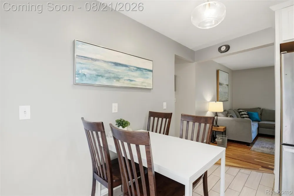 38477 Ann Arbor Trail Livonia City, MI 48150