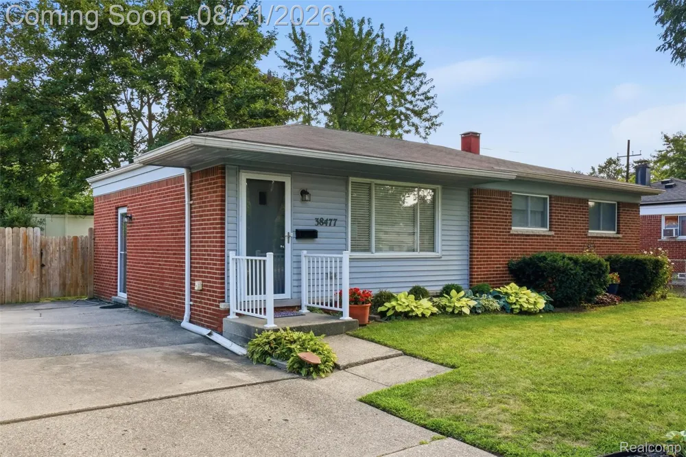 38477 Ann Arbor Trail Livonia City, MI 48150