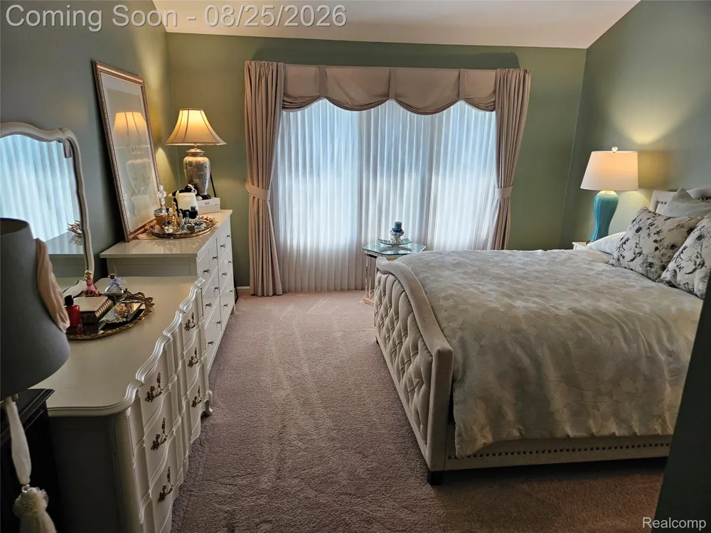 20578 Hillsboro Drive Macomb Township, MI 48044