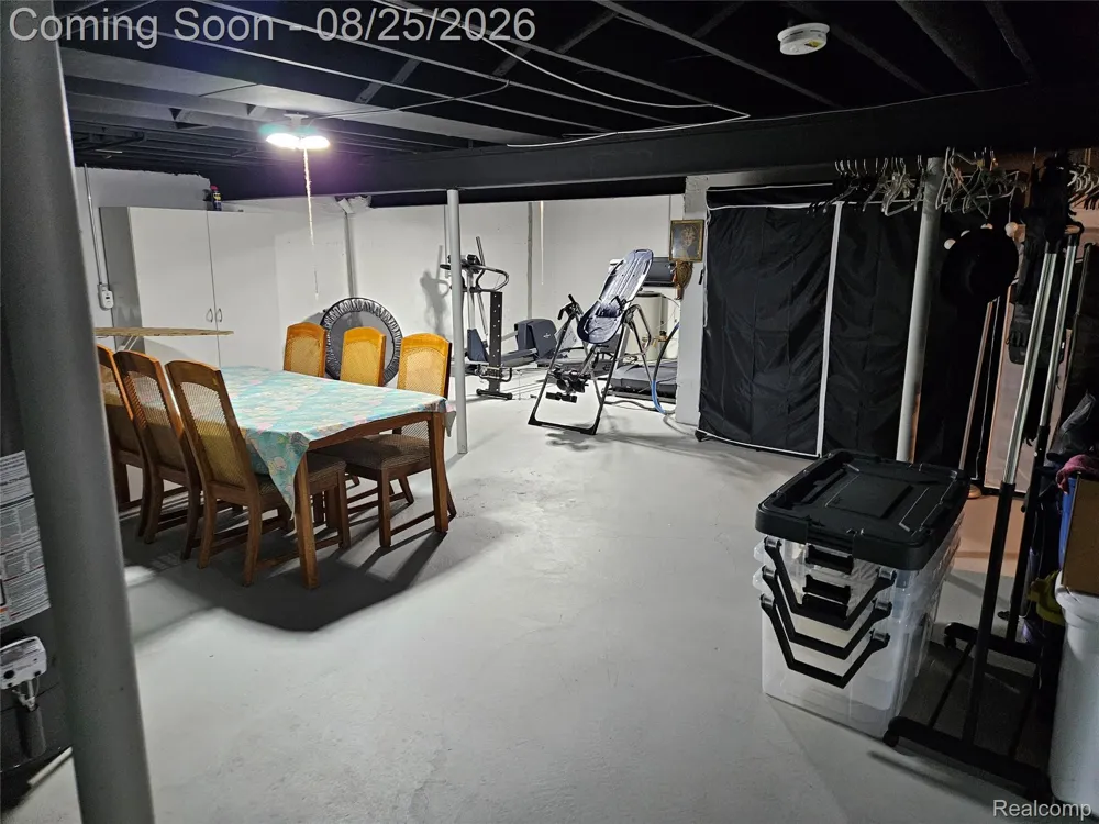 20578 Hillsboro Drive Macomb Township, MI 48044