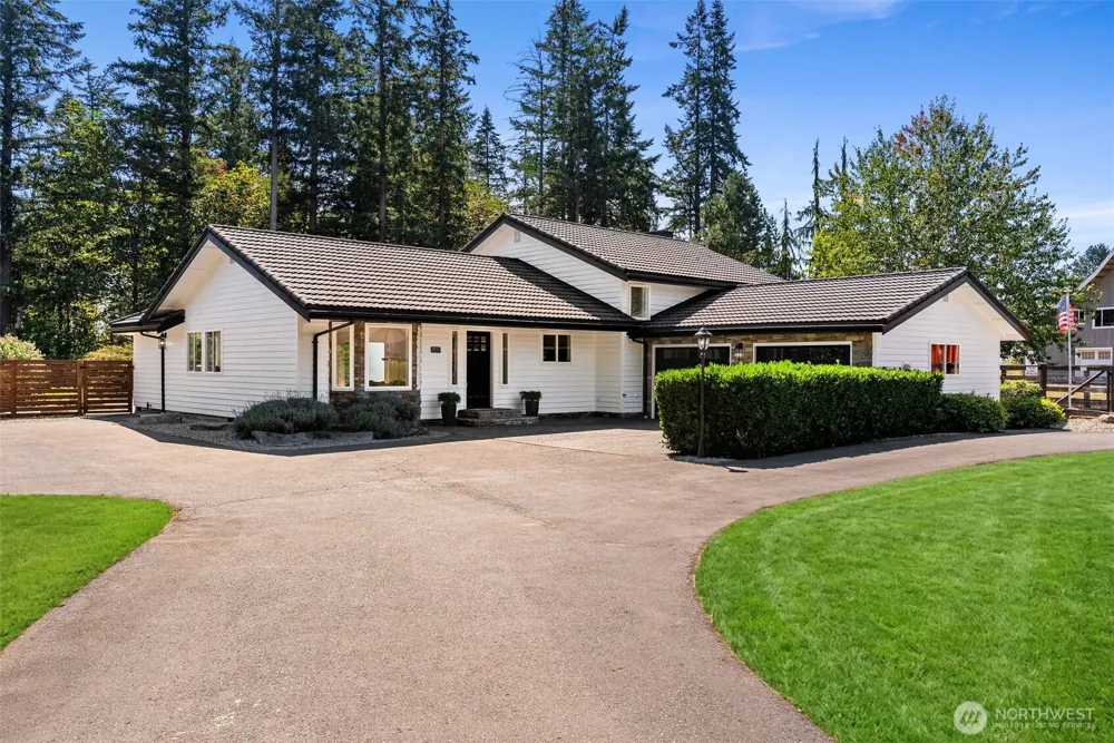 25717 SE 398th Street Enumclaw, WA 98022