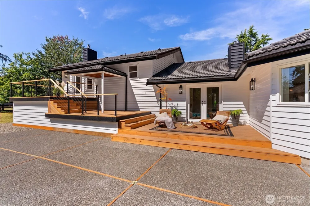 25717 SE 398th Street Enumclaw, WA 98022