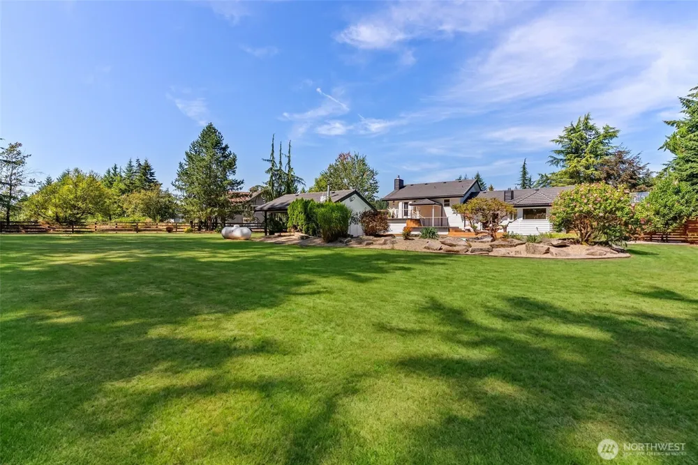 25717 SE 398th Street Enumclaw, WA 98022