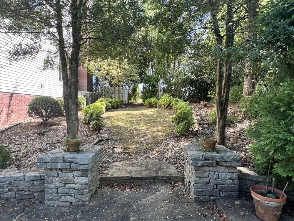 1668 Old Lewisburg Hwy Columbia, TN 38401