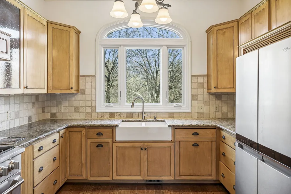 1668 Old Lewisburg Hwy Columbia, TN 38401