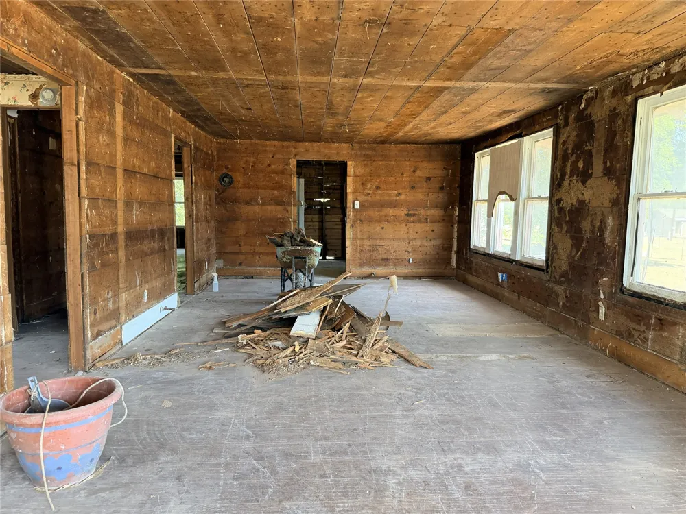 304 E 1st Avenue Corsicana, TX 75110