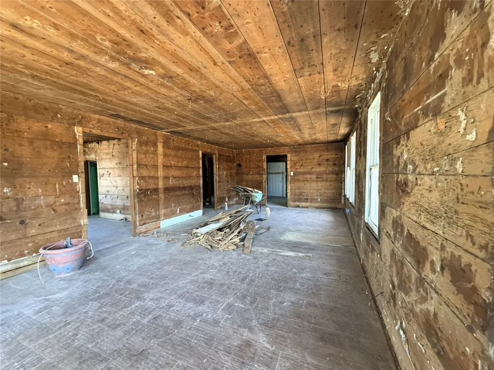 304 E 1st Avenue Corsicana, TX 75110