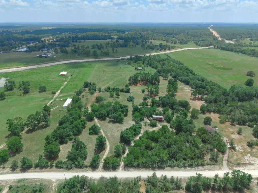 Davis Road Huntsville, TX 77320
