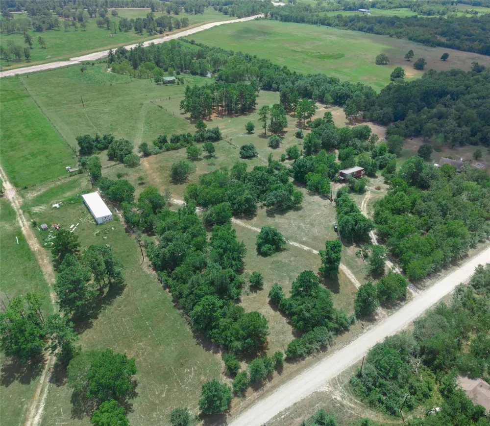Davis Road Huntsville, TX 77320