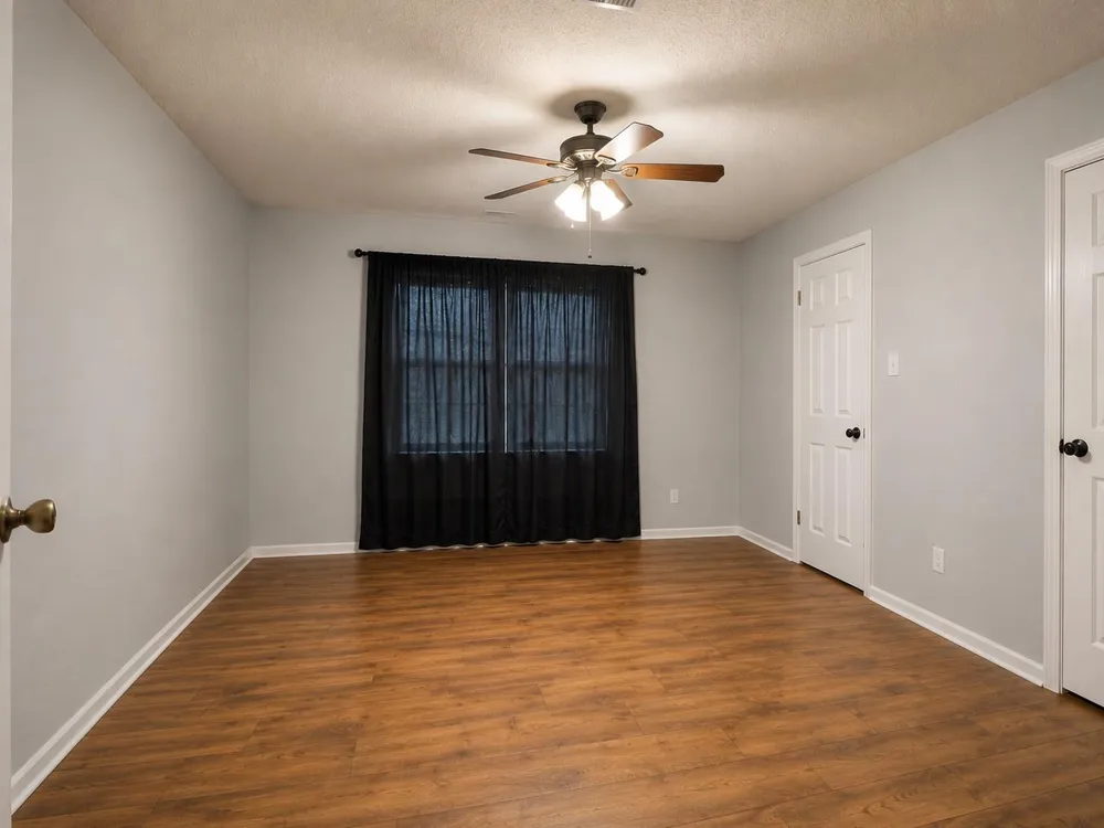 1105 E Adoue Street Alvin, TX 77511