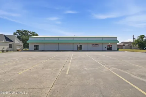 8 Professional Parkway
