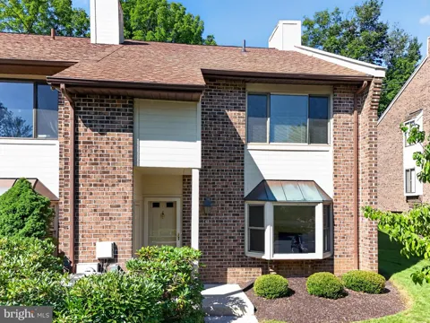 48 ELAN LANE