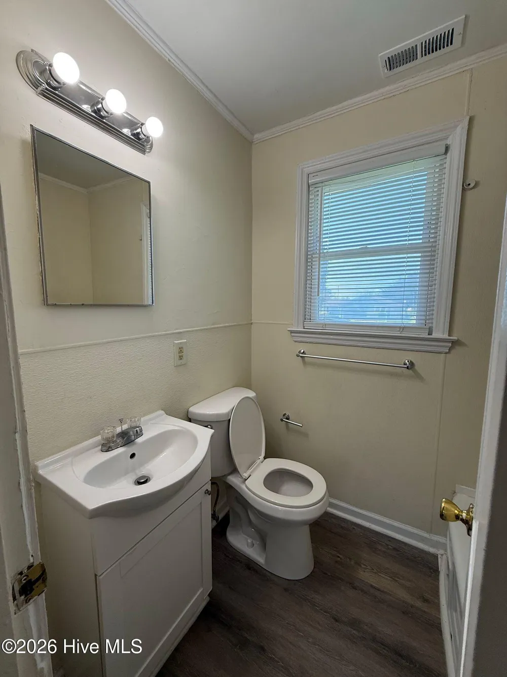 2261 Onslow Drive Jacksonville, NC 28540