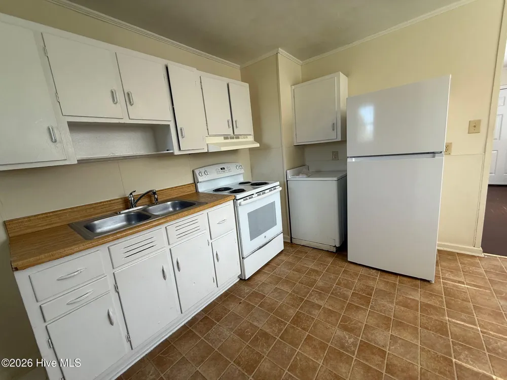 2261 Onslow Drive Jacksonville, NC 28540