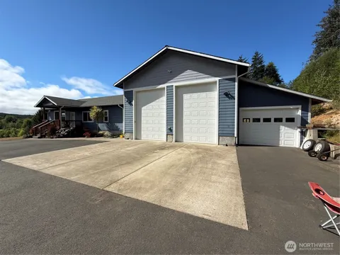 82 South Valley Lane