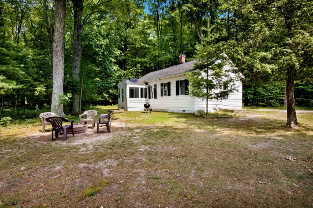 7356 SE Torch Lake Drive Helena Township, MI 49612