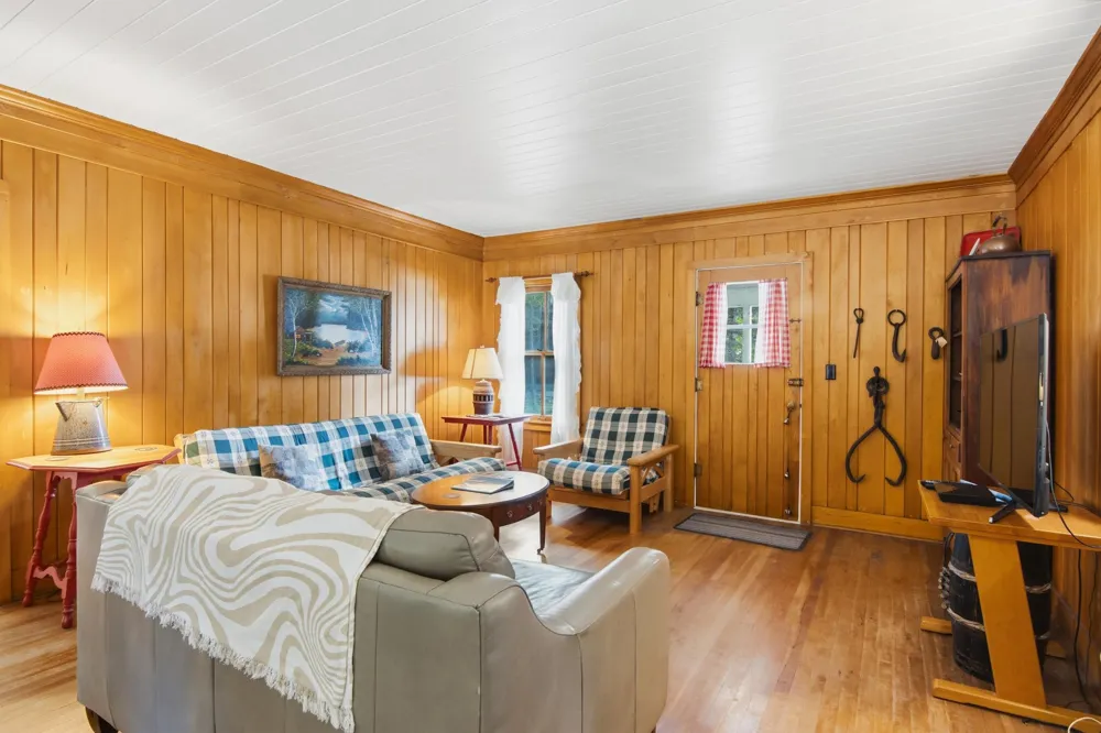 7356 SE Torch Lake Drive Helena Township, MI 49612