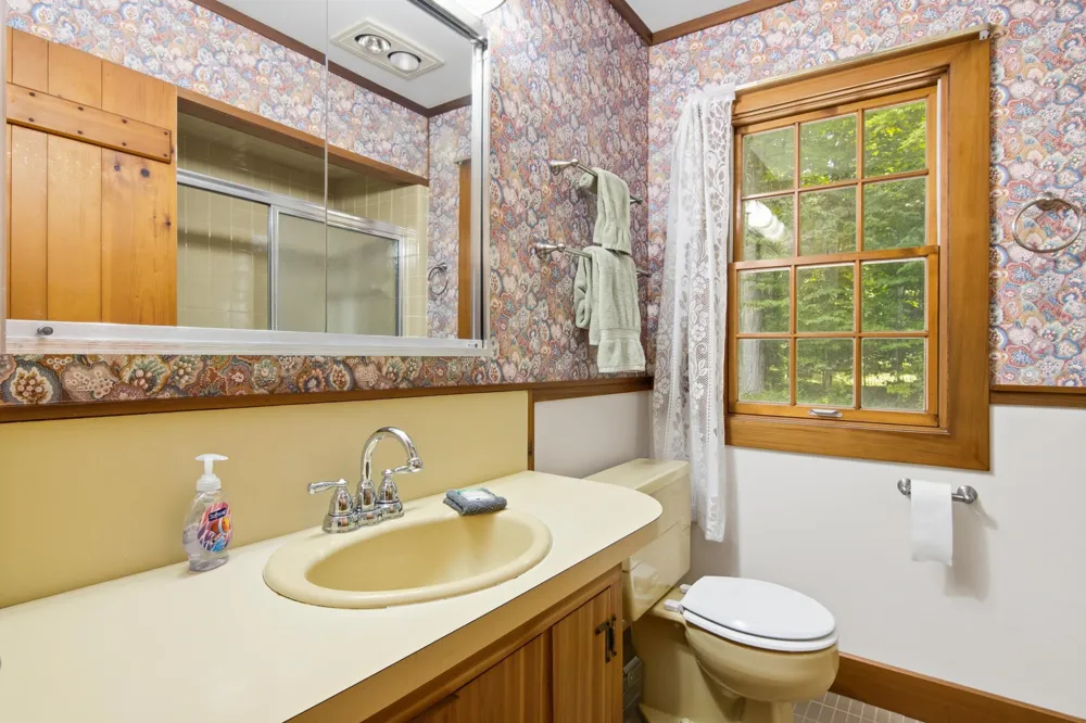 7356 SE Torch Lake Drive Helena Township, MI 49612