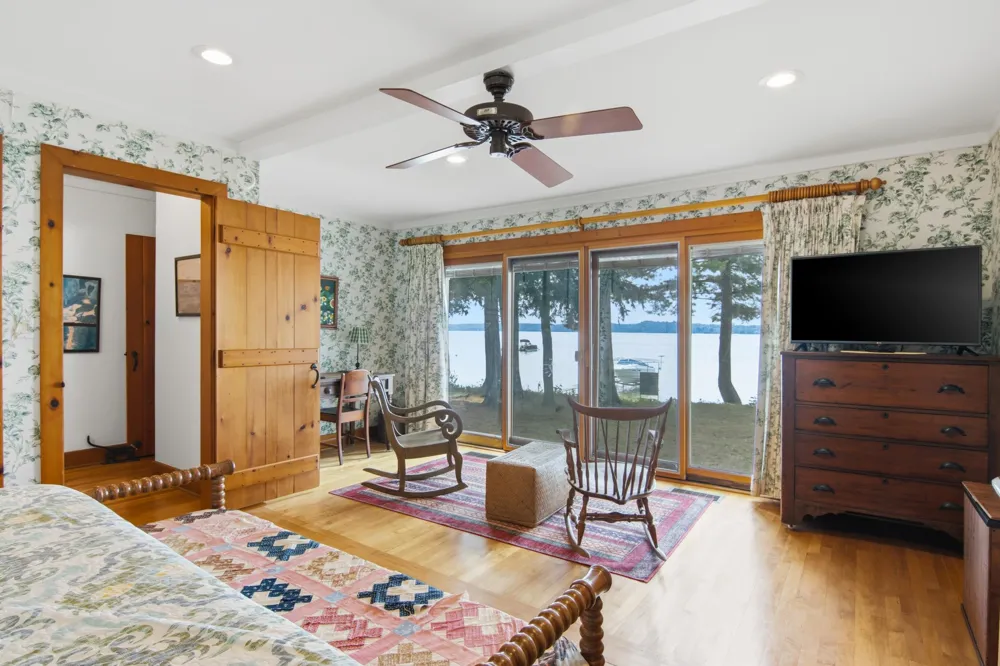 7356 SE Torch Lake Drive Helena Township, MI 49612