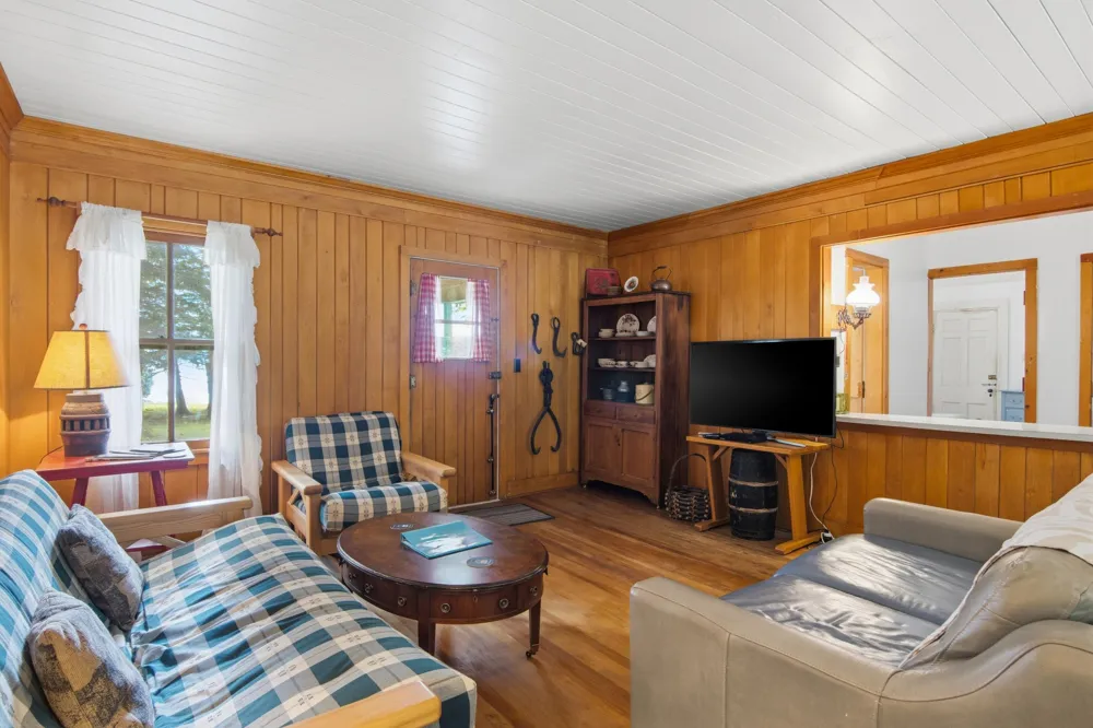 7356 SE Torch Lake Drive Helena Township, MI 49612