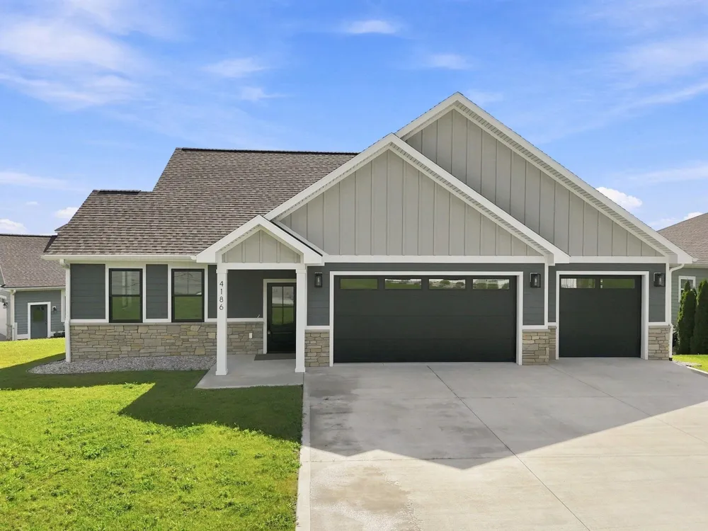 4186 Aquila Court Garfield Charter Township, MI 49684