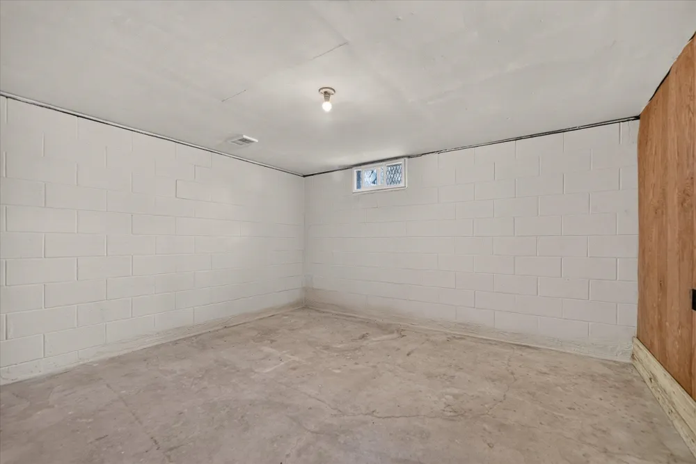 214 Reed Street Ashley Village, MI 48806