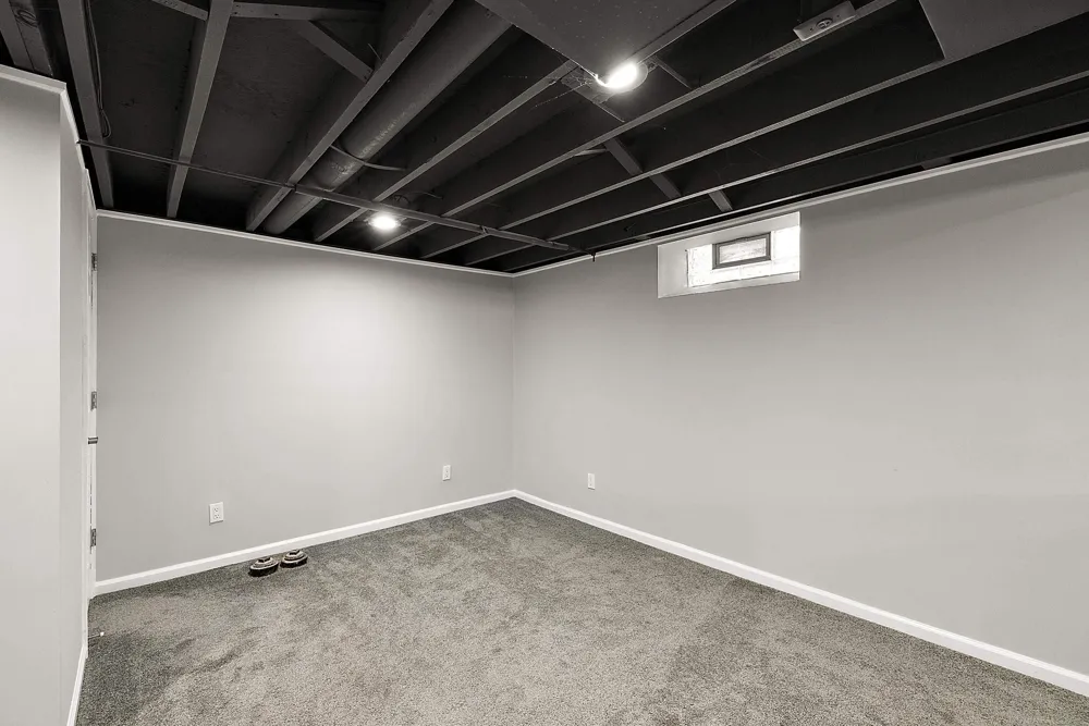 28225 Delton Street Madison Heights City, MI 48071