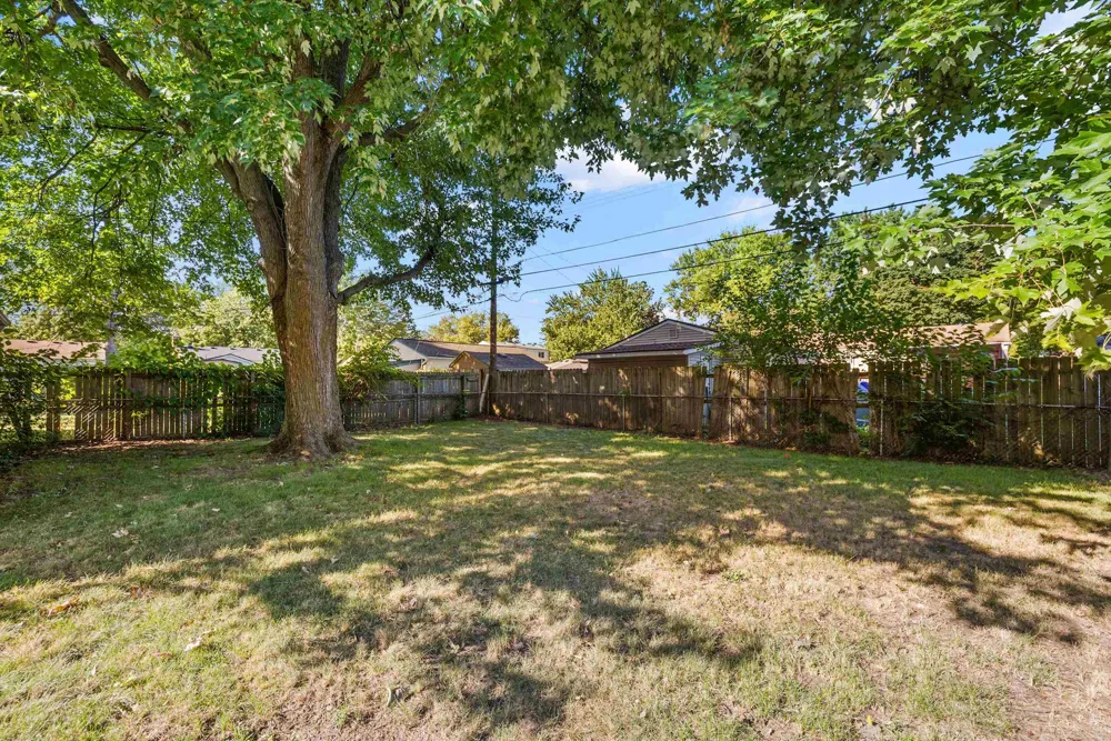 28225 Delton Street Madison Heights City, MI 48071