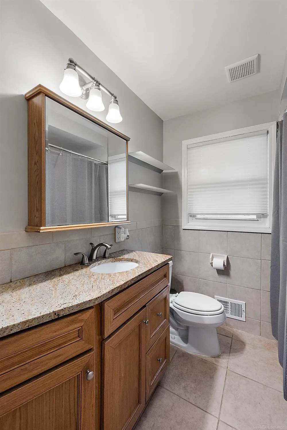 28225 Delton Street Madison Heights City, MI 48071