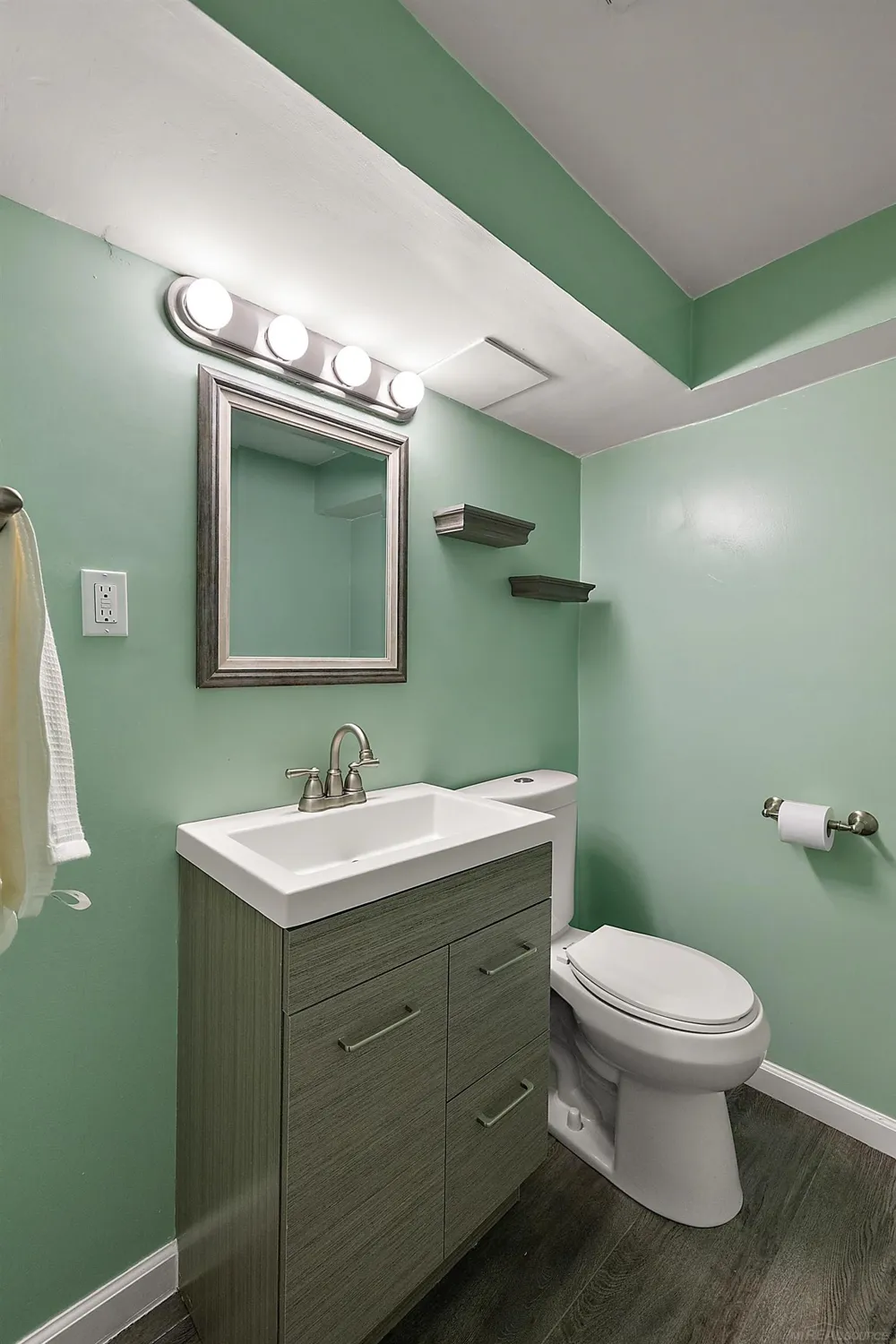 28225 Delton Street Madison Heights City, MI 48071