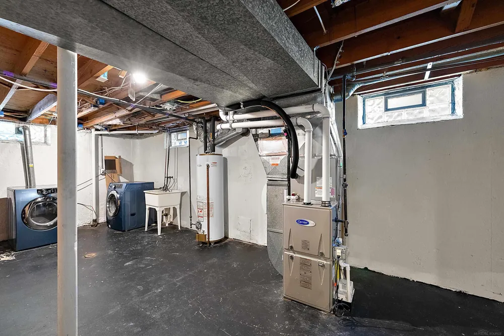 28225 Delton Street Madison Heights City, MI 48071