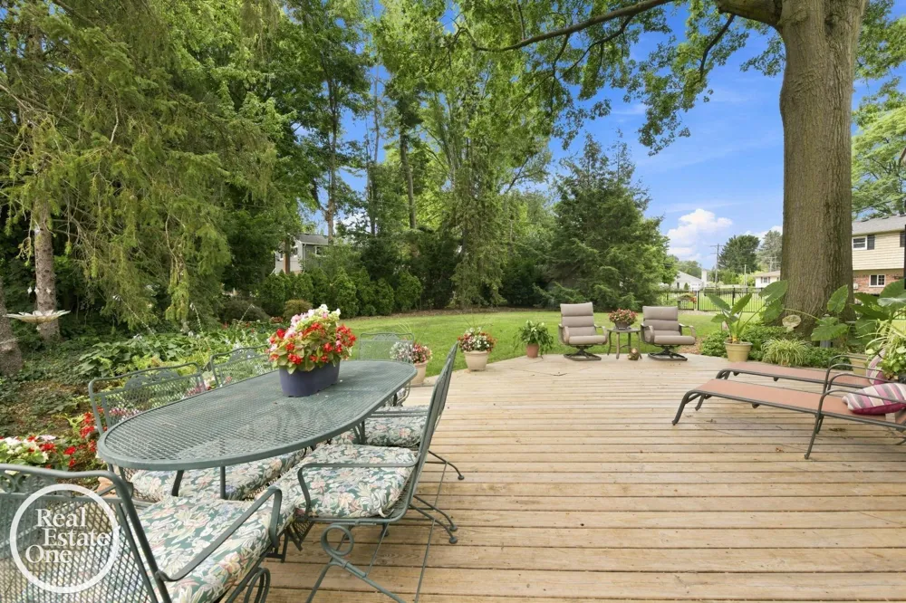 38308 Hidden Lane Clinton Charter Township, MI 48036