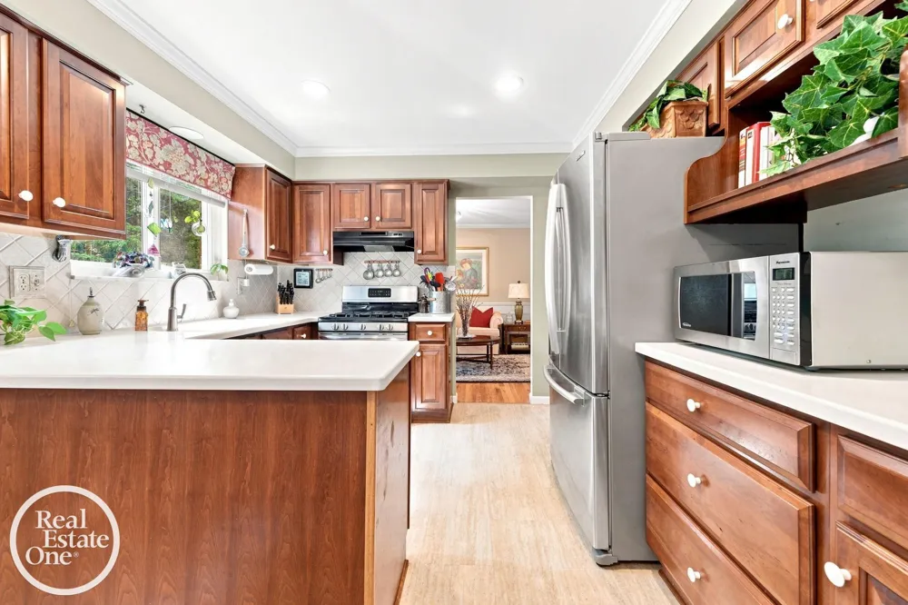 38308 Hidden Lane Clinton Charter Township, MI 48036