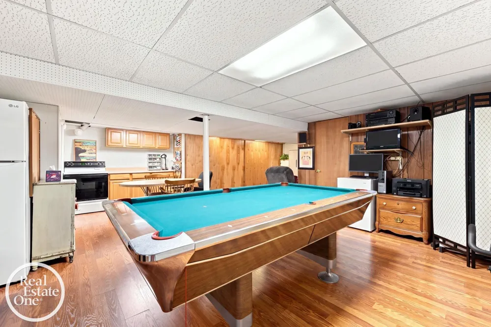 38308 Hidden Lane Clinton Charter Township, MI 48036