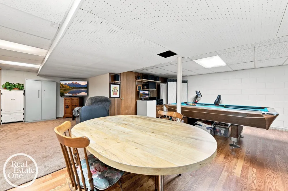 38308 Hidden Lane Clinton Charter Township, MI 48036