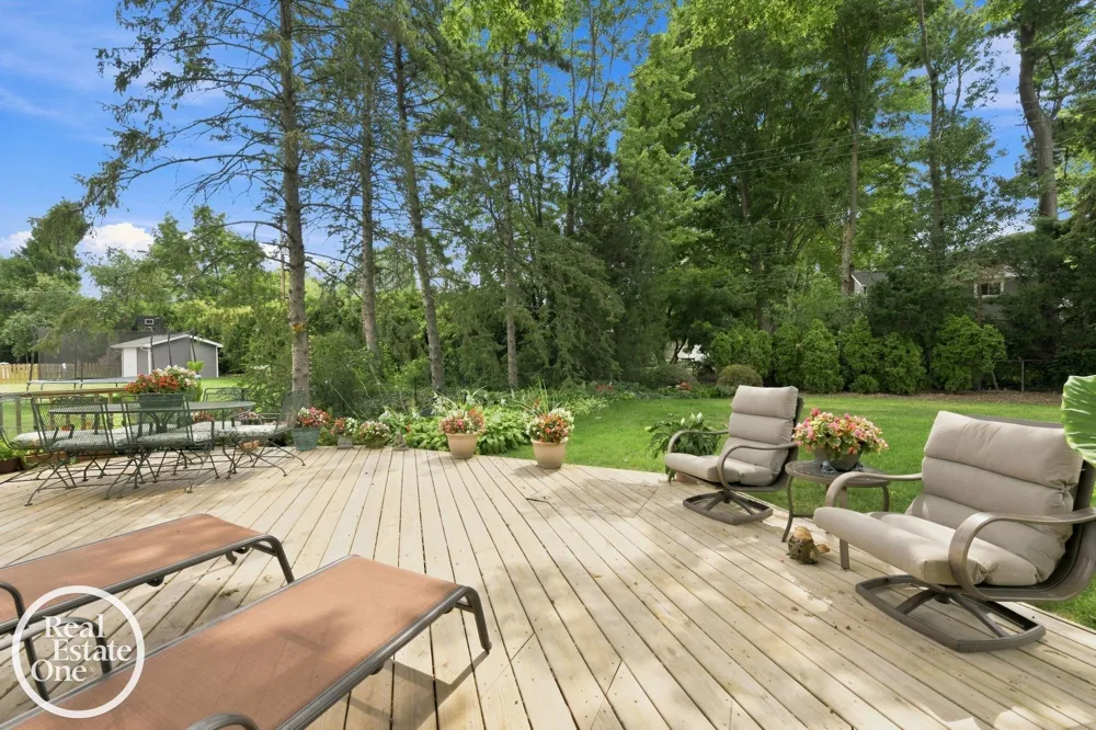 38308 Hidden Lane Clinton Charter Township, MI 48036