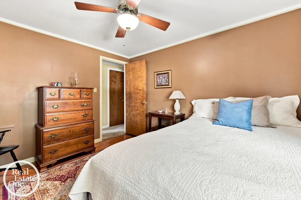 38308 Hidden Lane Clinton Charter Township, MI 48036