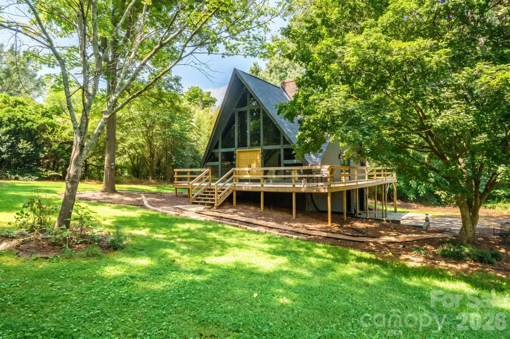 2776 US 64 Highway Morganton, NC 28655
