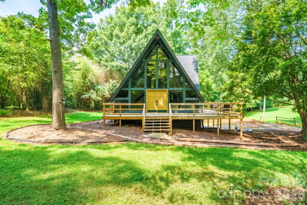 2776 US 64 Highway Morganton, NC 28655