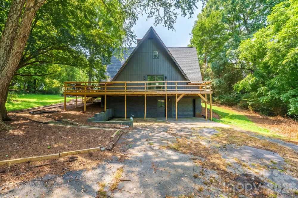 2776 US 64 Highway Morganton, NC 28655