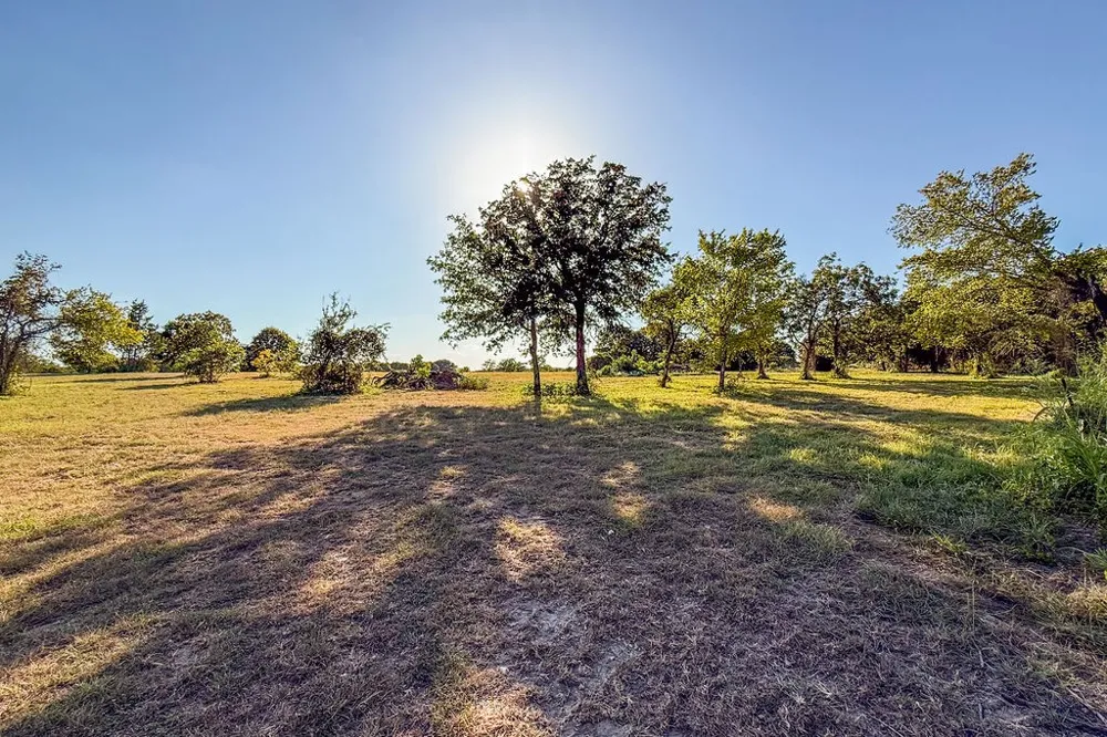 CR 1250 Whitney, TX 76692
