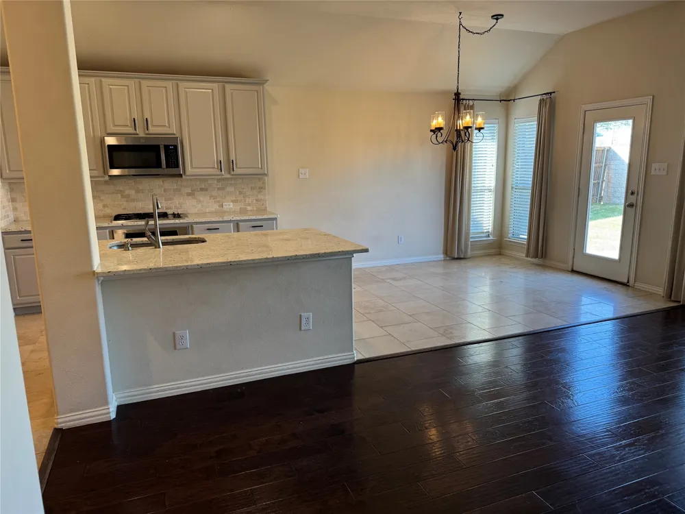 909 White Porch Avenue Forney, TX 75126