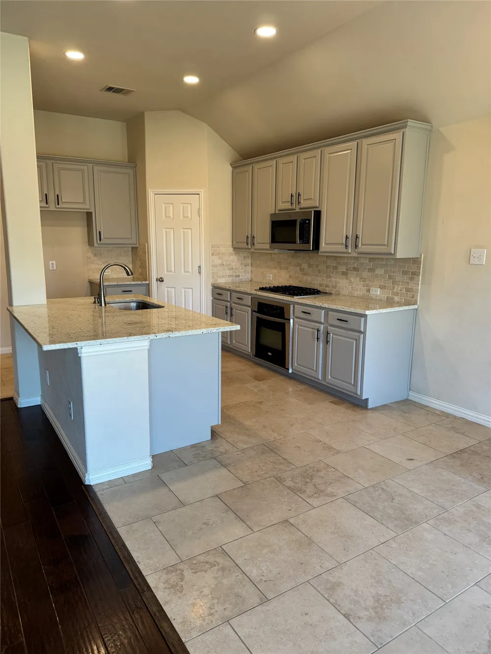 909 White Porch Avenue Forney, TX 75126