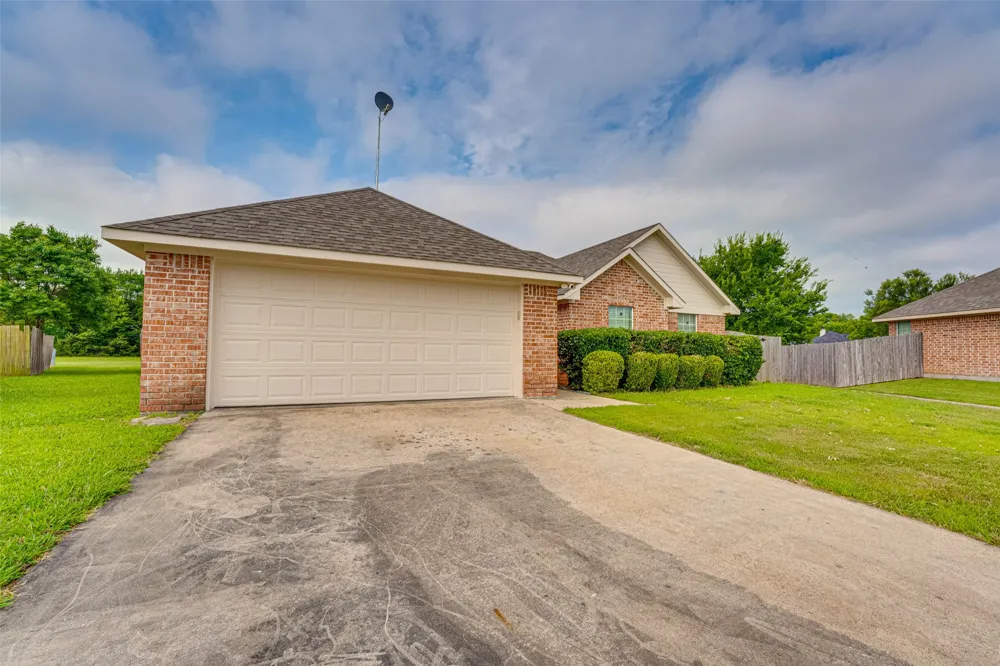 2206 Kaitlyn Circle Caddo Mills, TX 75135